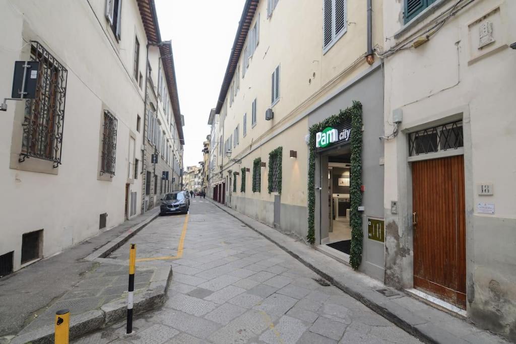 Apartamento Keys Of Italy - Sgiuseppe 18 - Monolocale Intimo E Conveniente A Santa Croce Florencia Exterior foto