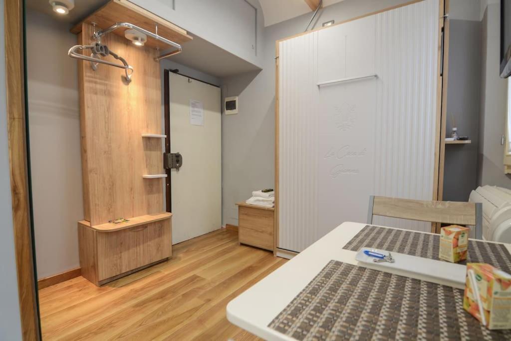 Apartamento Keys Of Italy - Sgiuseppe 18 - Monolocale Intimo E Conveniente A Santa Croce Florencia Exterior foto